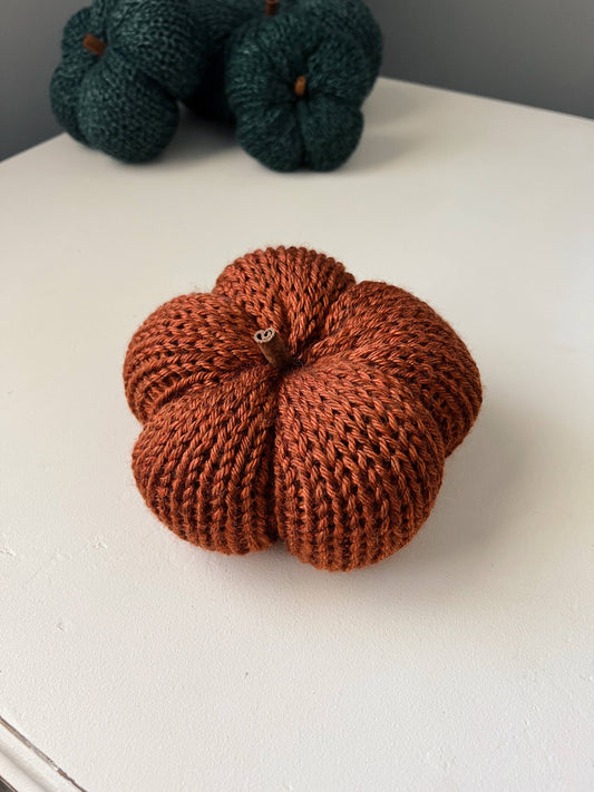 Knitted Pumpkin - Rust *pre-order