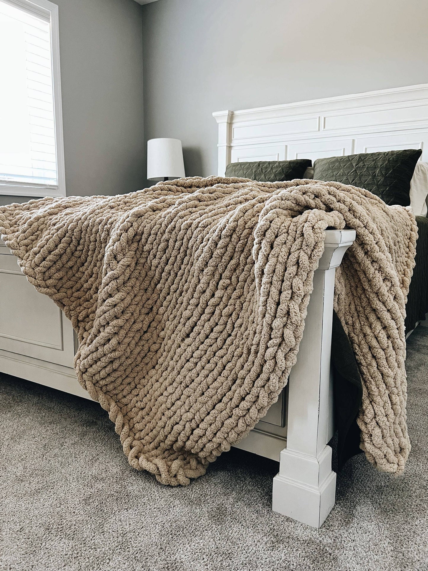 Chunky Knit Chenille Throw Blanket *pre-order