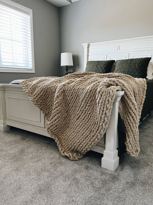 Chunky Knit Chenille Throw Blanket *pre-order