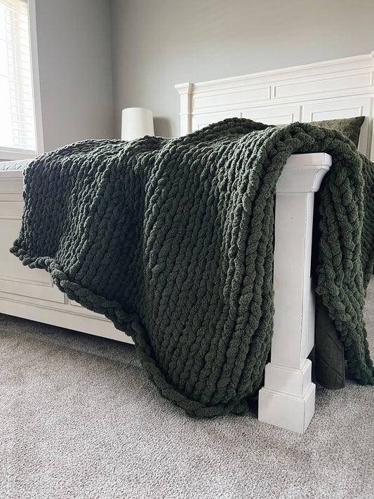 Chunky Knit Chenille Throw Blanket - Green