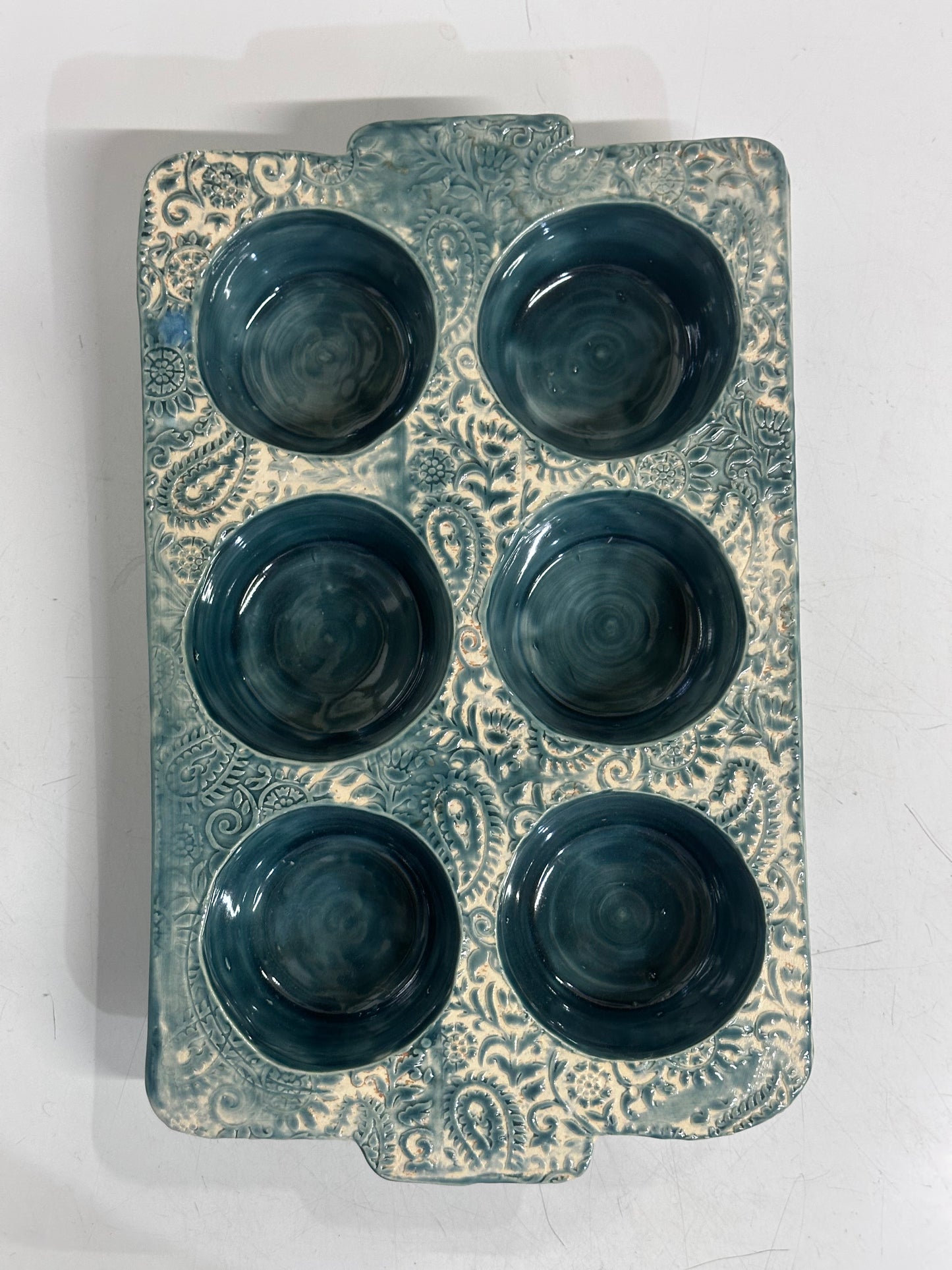 Ceramic muffin mold