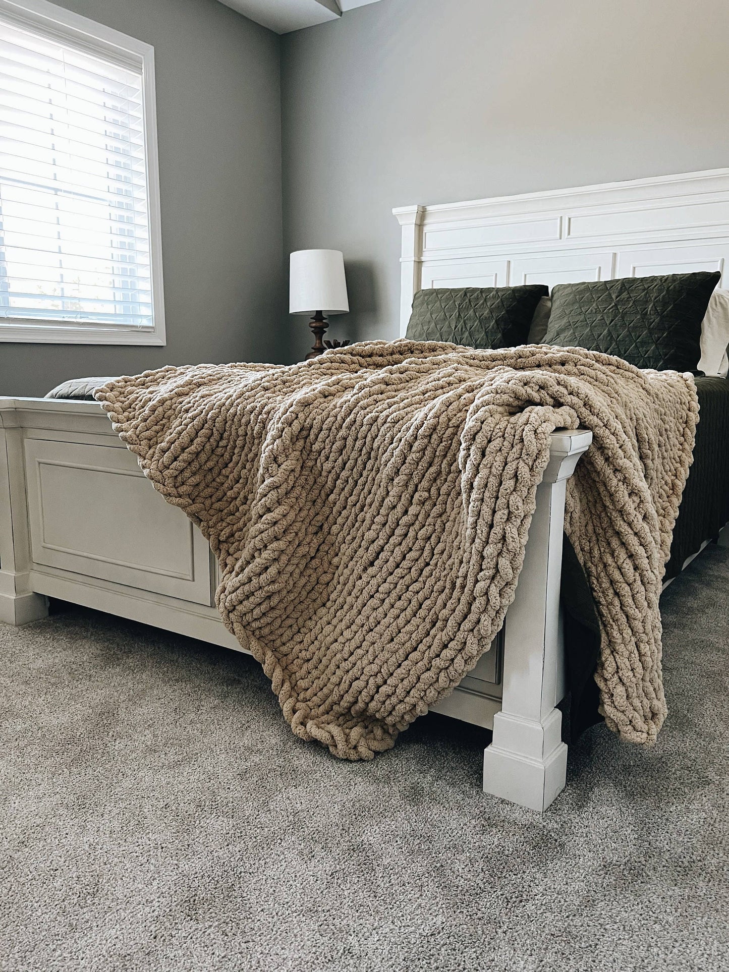 Chunky Knit Chenille Throw Blanket *pre-order